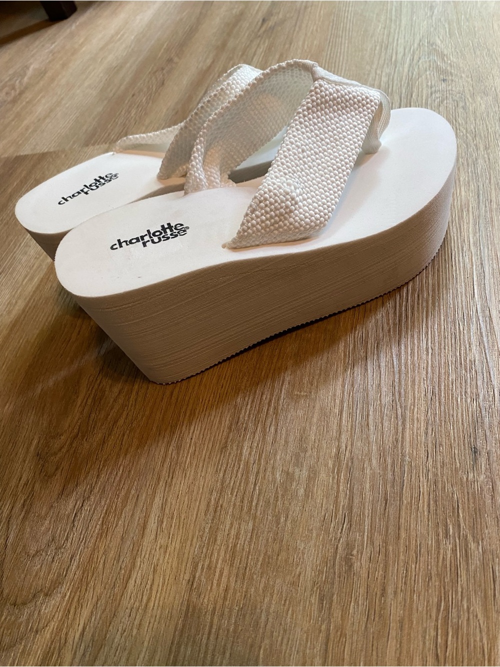 Rare Charlotte Russe White Platform Flip Flop Sandals